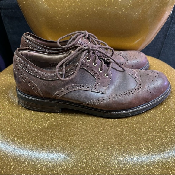 Men’s Clark’s Oxfords - Picture 2 of 6